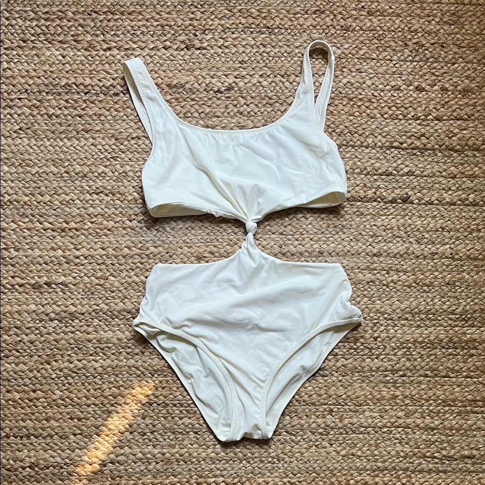 SOLID & STRIPED Cream Swimsuit